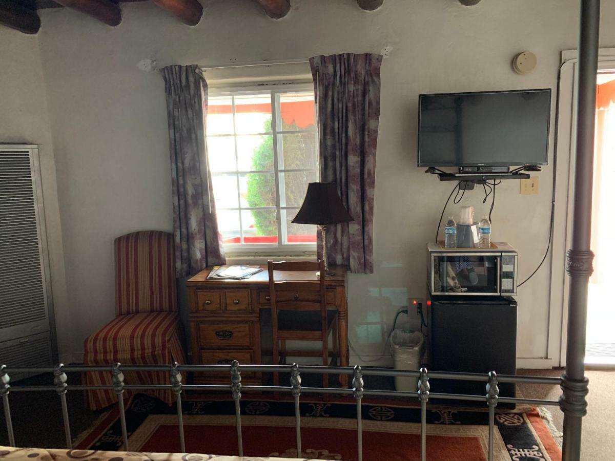 Cottonwood Court Motel Санта-Фе Екстер'єр фото