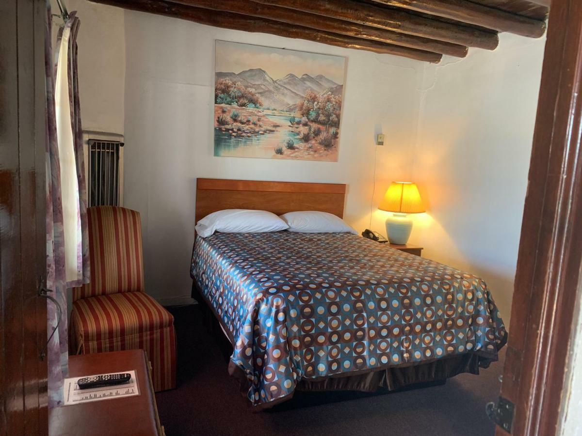 Cottonwood Court Motel Санта-Фе Екстер'єр фото