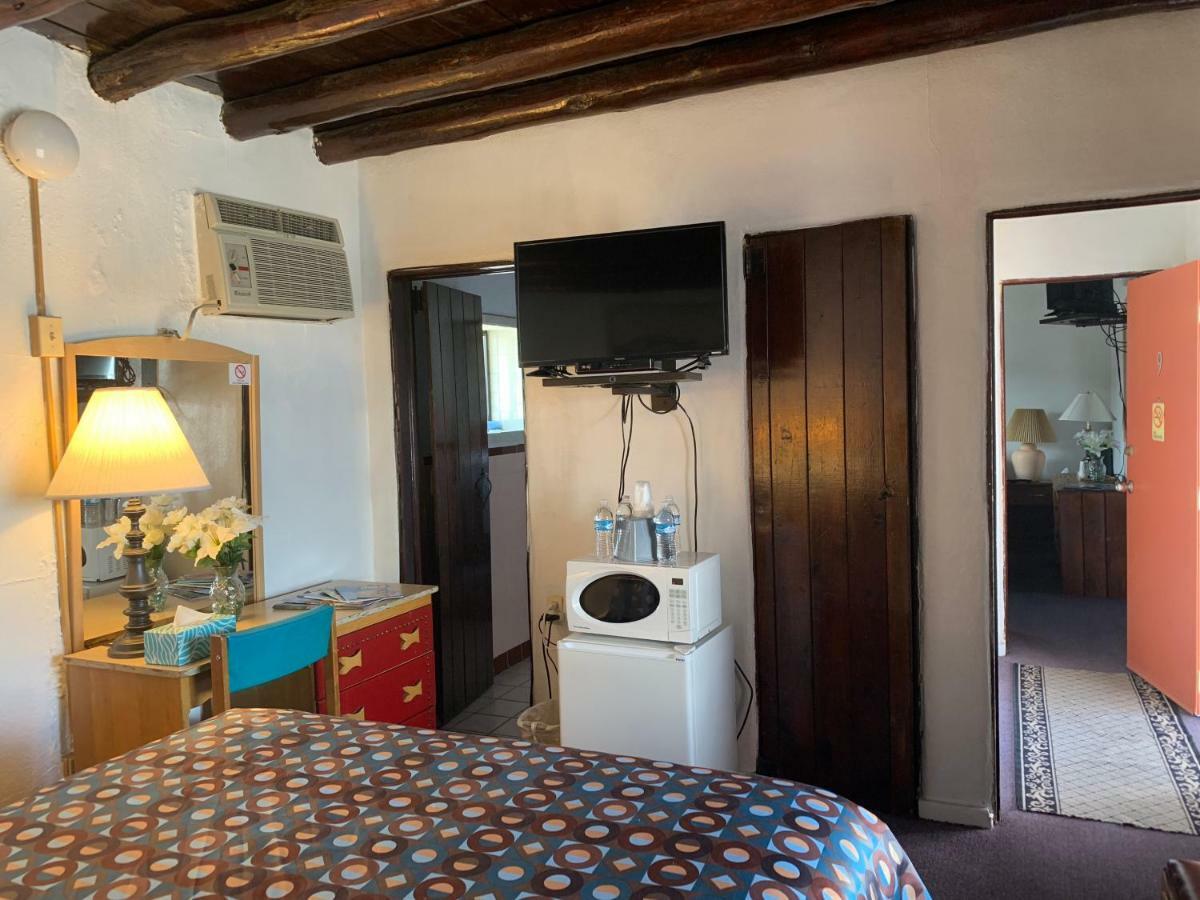 Cottonwood Court Motel Санта-Фе Екстер'єр фото